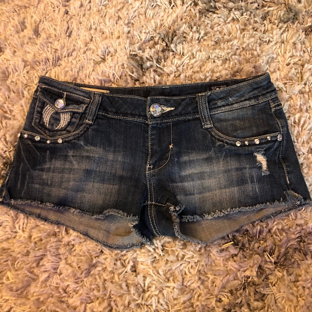 LA idol shorts